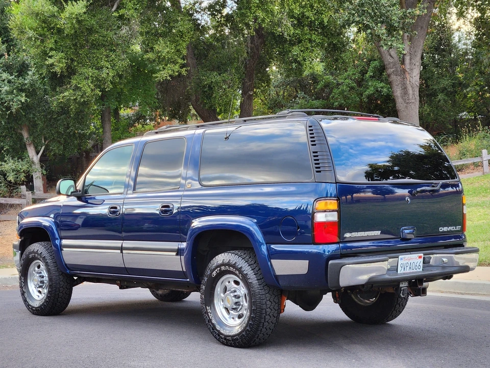 2001 Chevrolet Suburban 9th Gen - Image 12 of 31