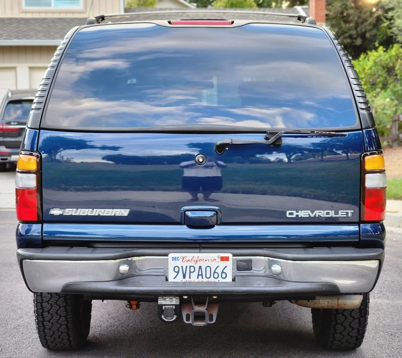 2001 Chevrolet Suburban 9th Gen - Image 13 of 31