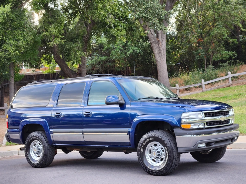2001 Chevrolet Suburban 9th Gen - Image 20 of 31