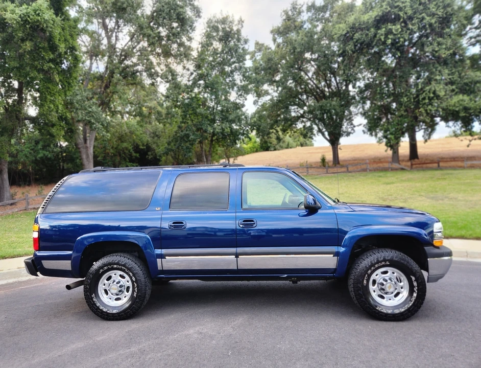 2001 Chevrolet Suburban 9th Gen - Image 19 of 31