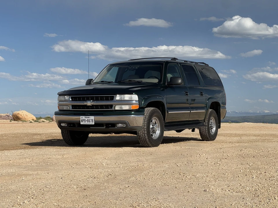 2001 Chevrolet Suburban 9th Gen - Image 5 of 31