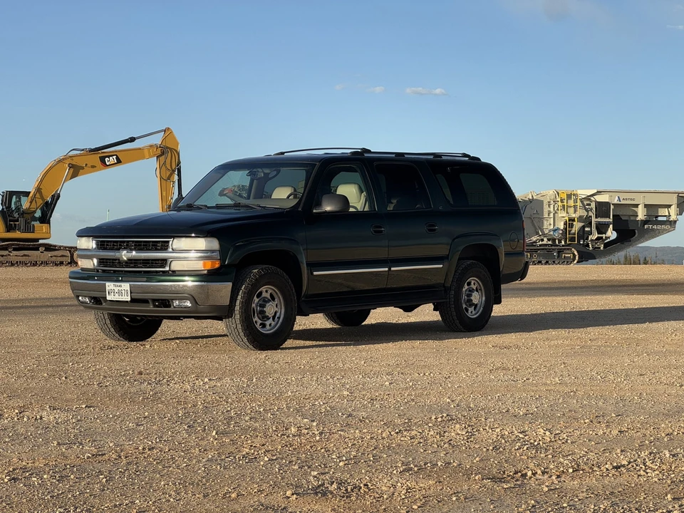 2001 Chevrolet Suburban 9th Gen - Image 7 of 31