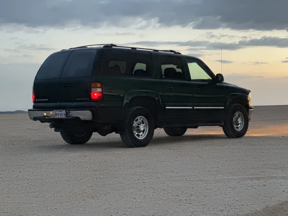 2001 Chevrolet Suburban 9th Gen - Image 31 of 31