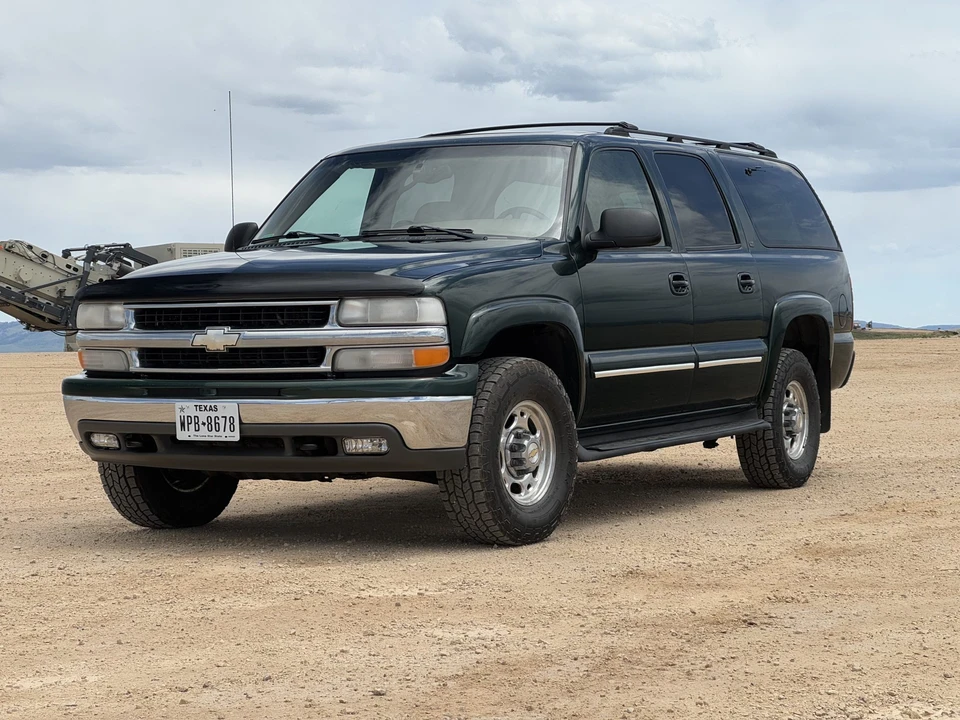 2001 Chevrolet Suburban 9th Gen - Image 3 of 31