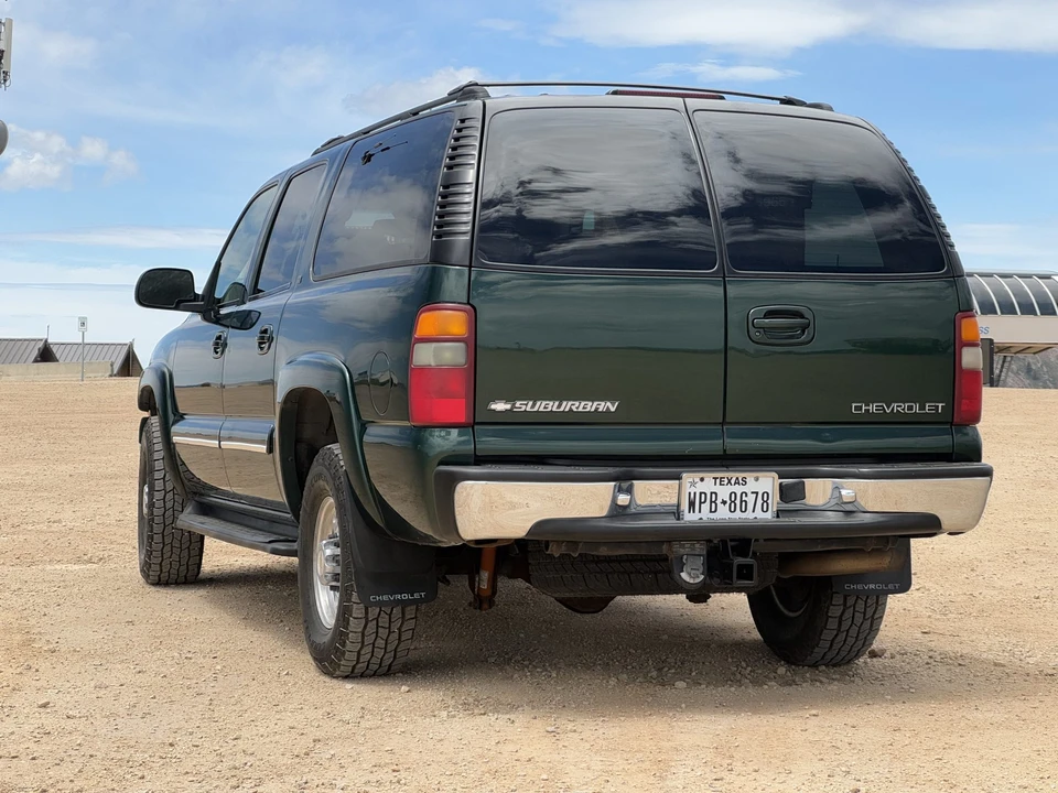 2001 Chevrolet Suburban 9th Gen - Image 20 of 31