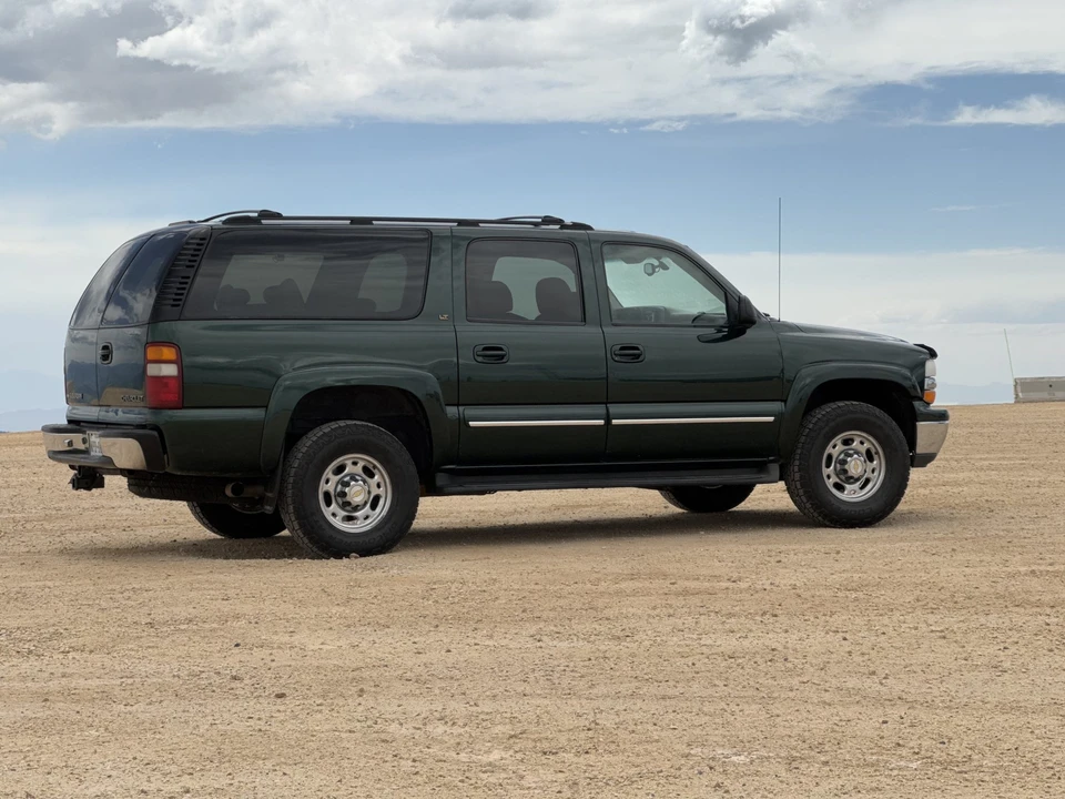 2001 Chevrolet Suburban 9th Gen - Image 30 of 31
