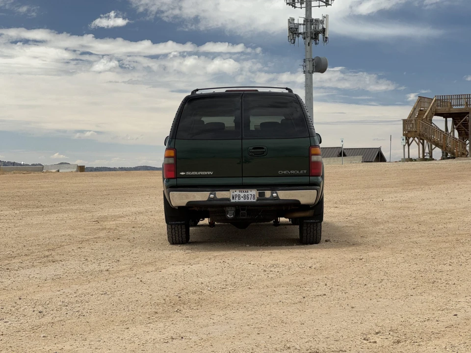 2001 Chevrolet Suburban 9th Gen - Image 22 of 31