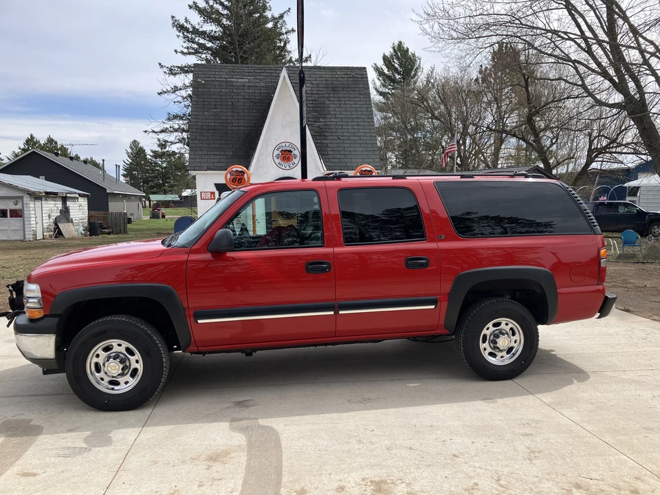 2001 Chevrolet Suburban 9th Gen - Image 10 of 31