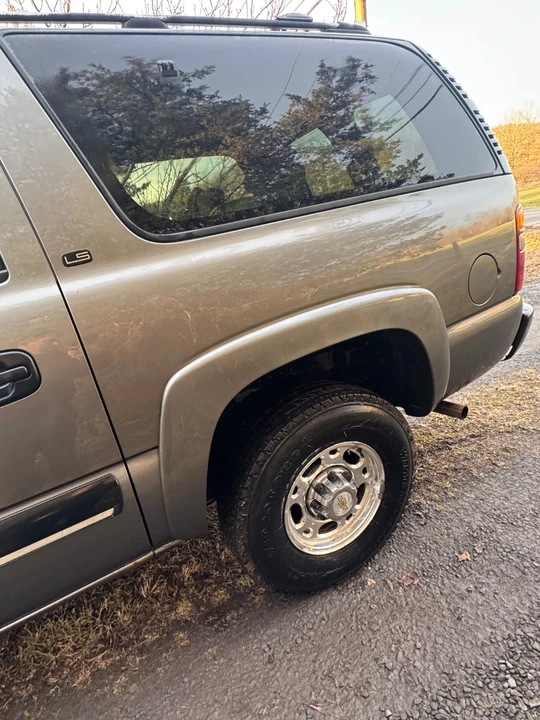 2001 Chevrolet Suburban 9th Gen - Image 15 of 21