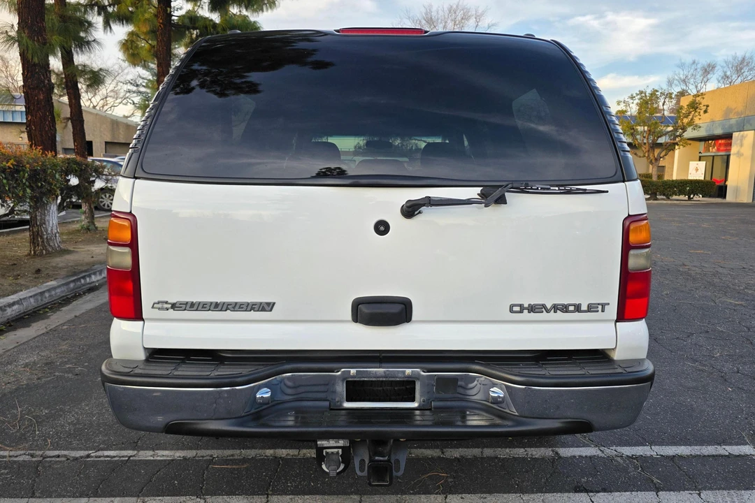 2001 Chevrolet Suburban 9th Gen - Image 5 of 31