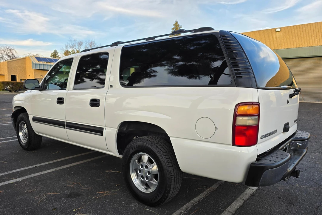 2001 Chevrolet Suburban 9th Gen - Image 4 of 31