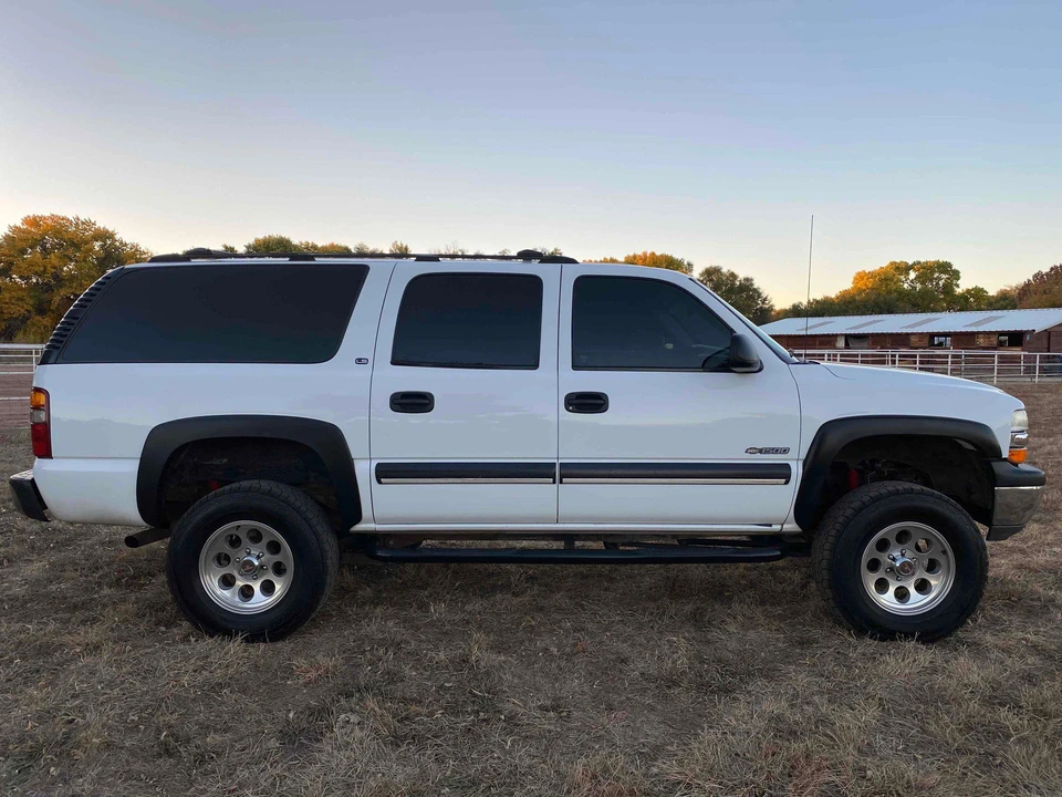 2001 Chevrolet Suburban 9th Gen - Image 31 of 31