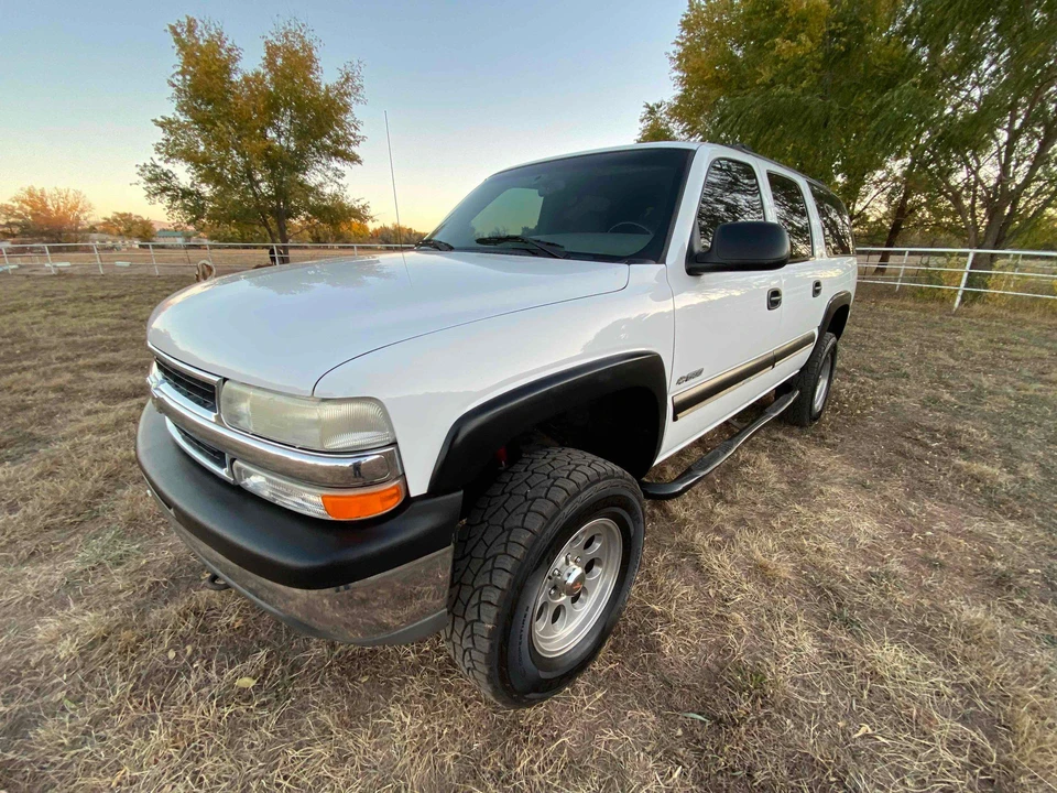 2001 Chevrolet Suburban 9th Gen - Image 13 of 31