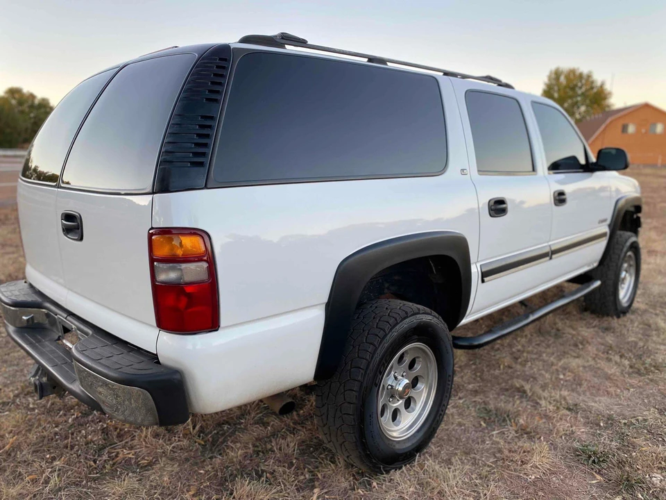 2001 Chevrolet Suburban 9th Gen - Image 29 of 31