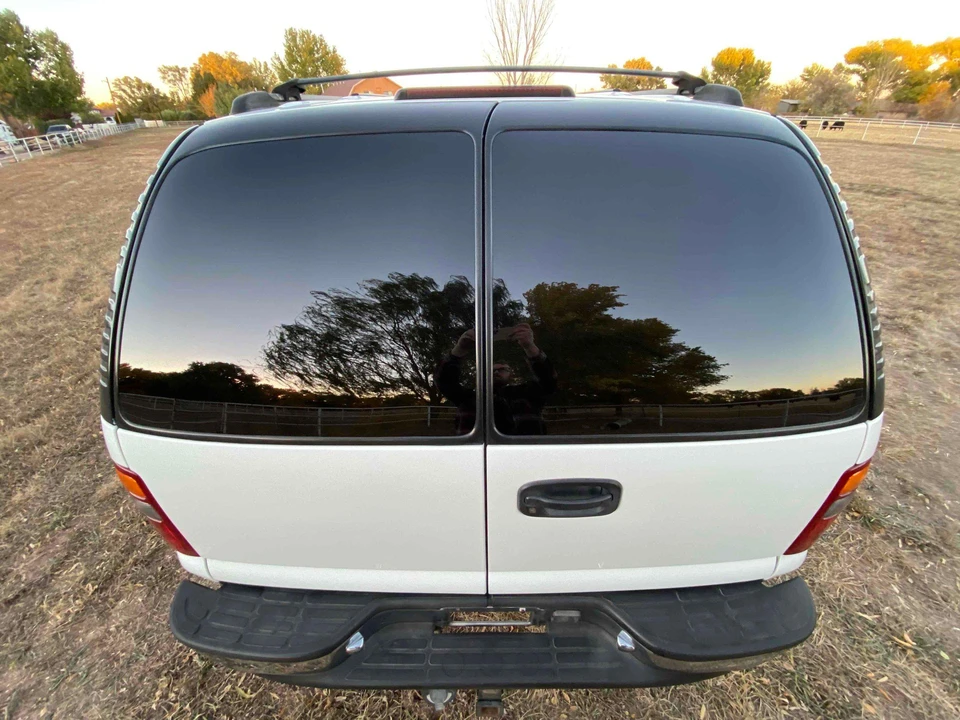 2001 Chevrolet Suburban 9th Gen - Image 25 of 31
