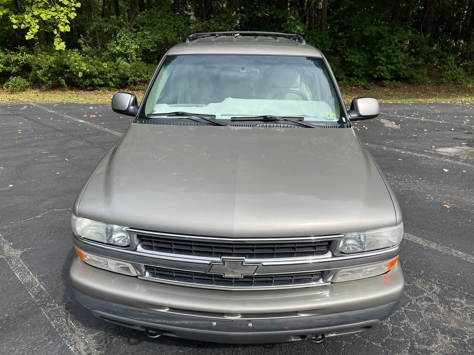 2001 Chevrolet Suburban 9th Gen - Image 7 of 31