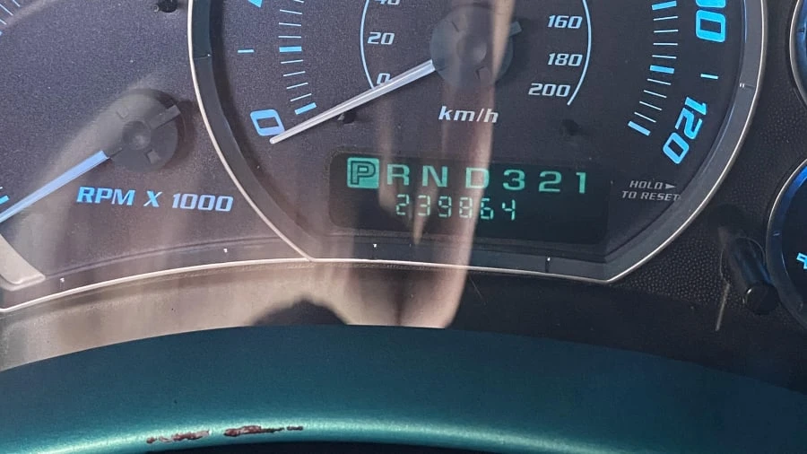 2001 Chevrolet Tahoe 2nd Gen - Image 2 of 2