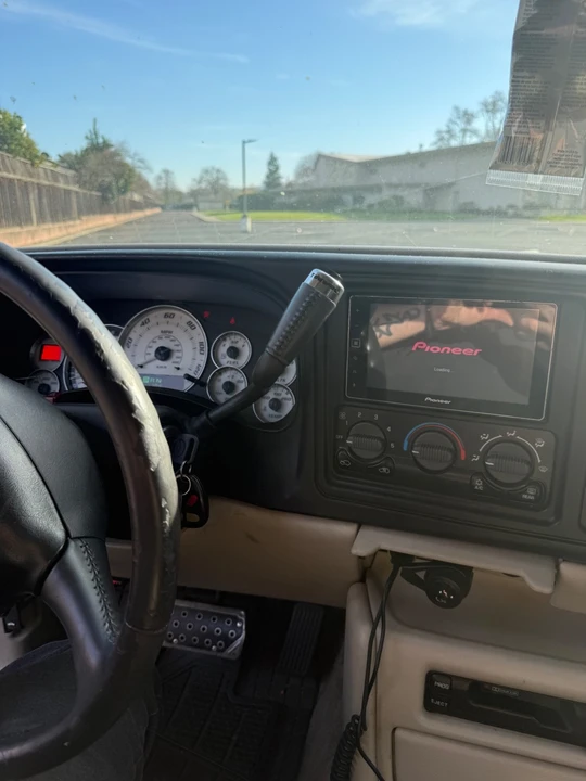 2001 Chevrolet Tahoe 2nd Gen - Image 12 of 20