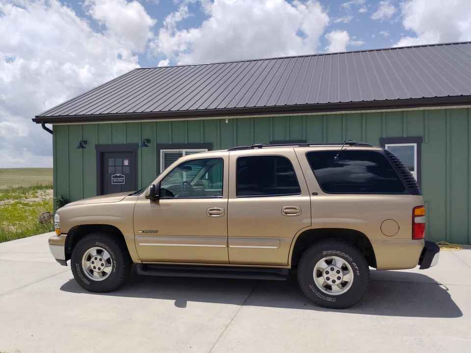 2001 Chevrolet Tahoe 2nd Gen - Image 10 of 31