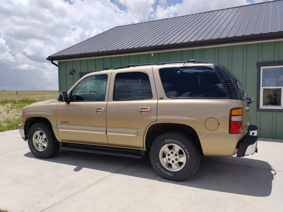 2001 Chevrolet Tahoe 2nd Gen - Image 11 of 31
