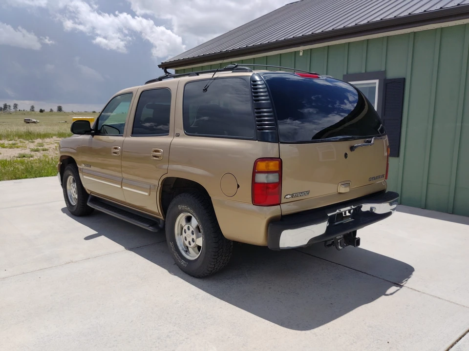 2001 Chevrolet Tahoe 2nd Gen - Image 13 of 31