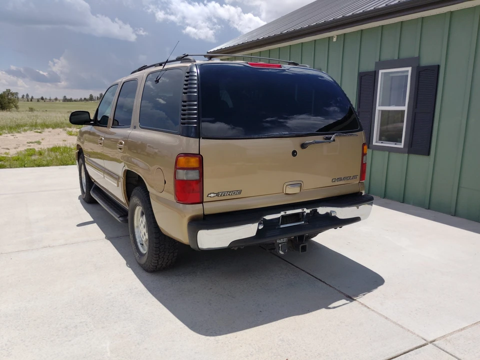 2001 Chevrolet Tahoe 2nd Gen - Image 14 of 31