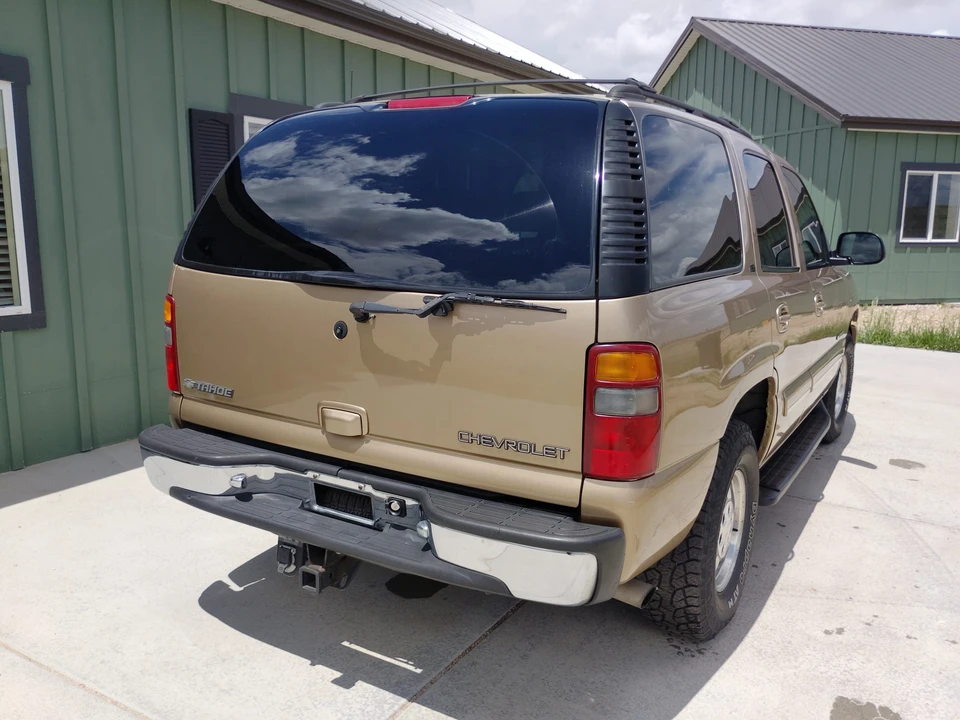 2001 Chevrolet Tahoe 2nd Gen - Image 19 of 31