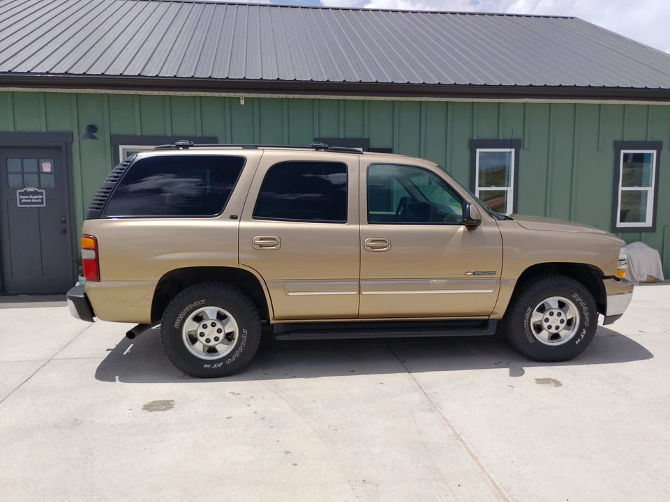 2001 Chevrolet Tahoe 2nd Gen - Image 24 of 31