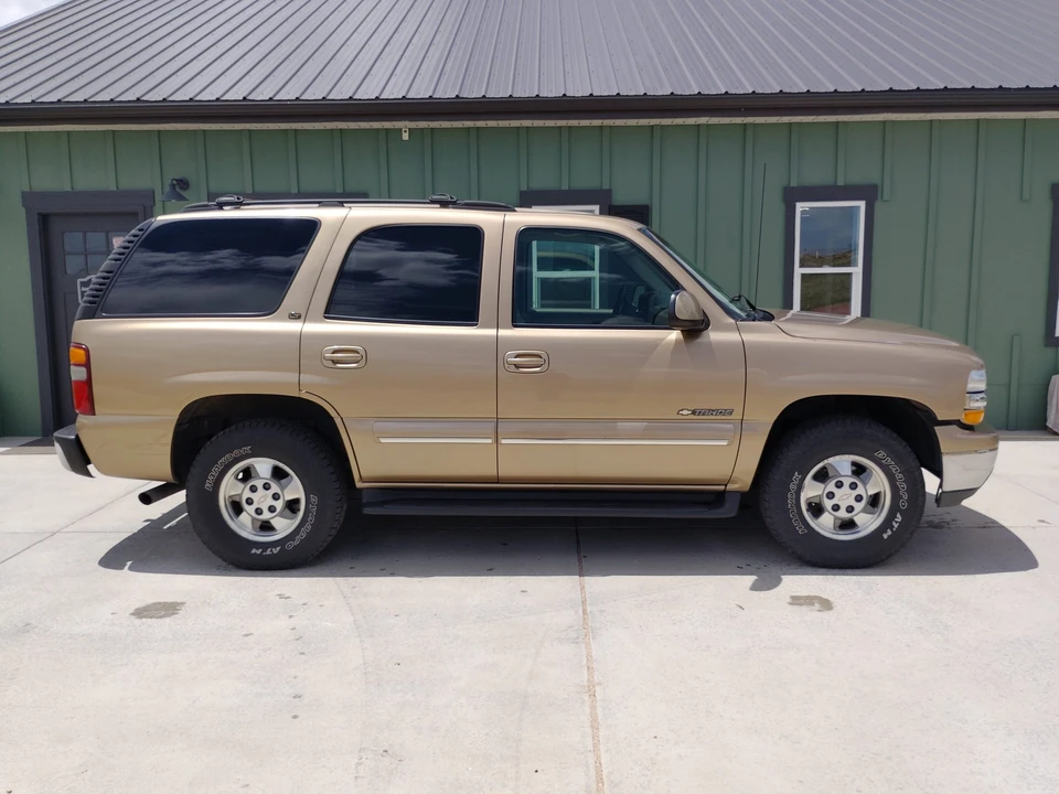 2001 Chevrolet Tahoe 2nd Gen - Image 25 of 31