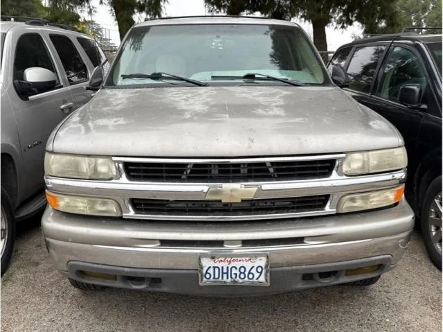 2001 Chevrolet Tahoe 2nd Gen - Image 2 of 3