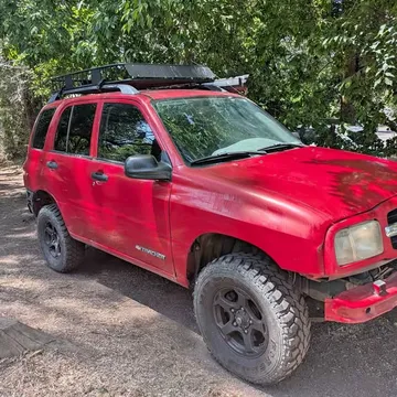 2001 Chevrolet Tracker Sport Utility 4D