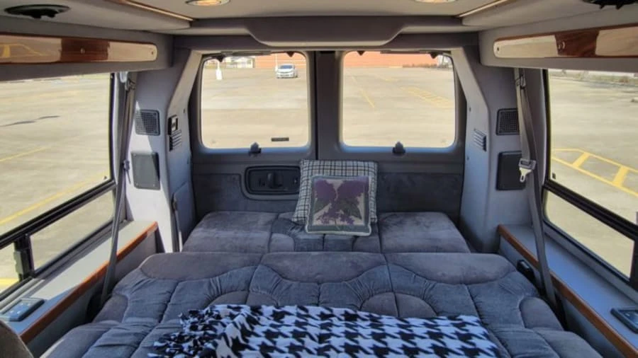 2001 Chevrolet Express - Image 6 of 6
