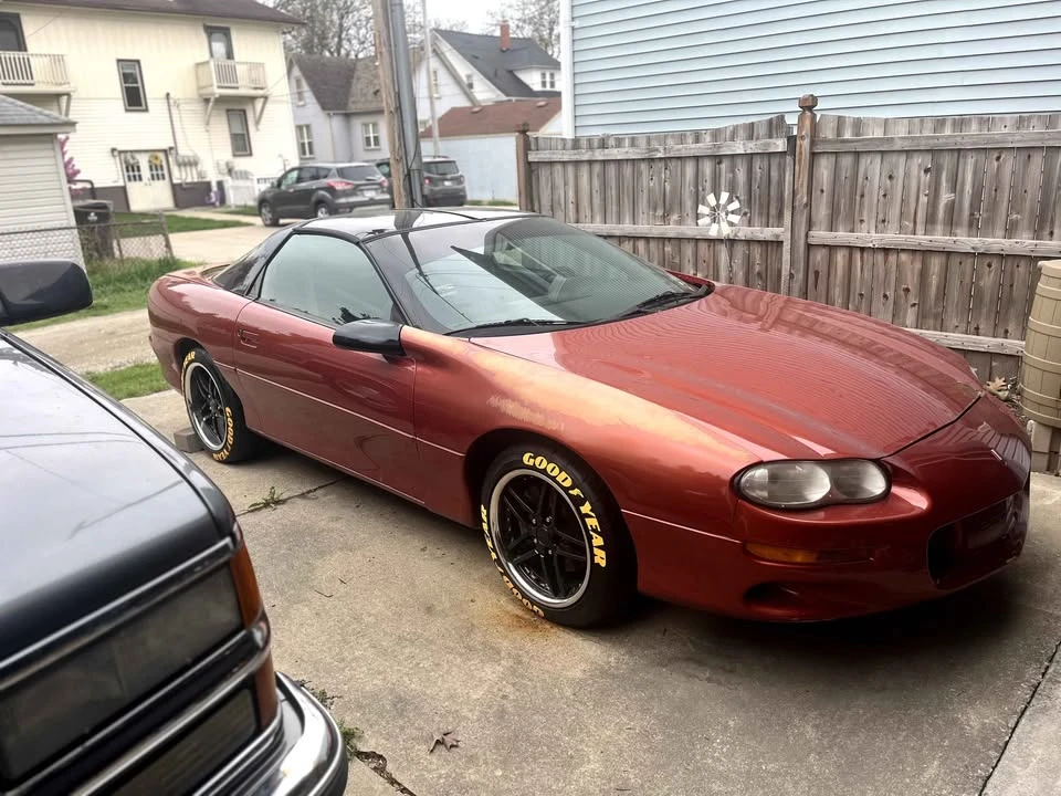 2001 Chevrolet Camaro 4th Gen - Image 2 of 2