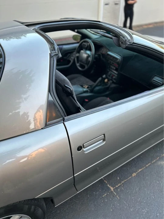 2001 Chevrolet Camaro 4th Gen - Image 5 of 7