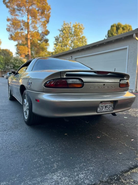 2001 Chevrolet Camaro 4th Gen - Image 2 of 7