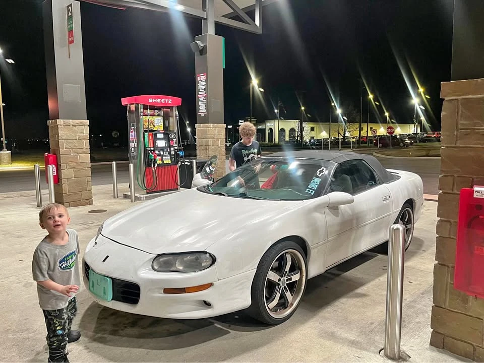 2001 Chevrolet Camaro 4th Gen - Image 2 of 3