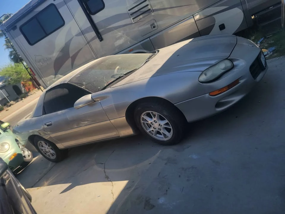 2001 Chevrolet Camaro 4th Gen - Image 2 of 2