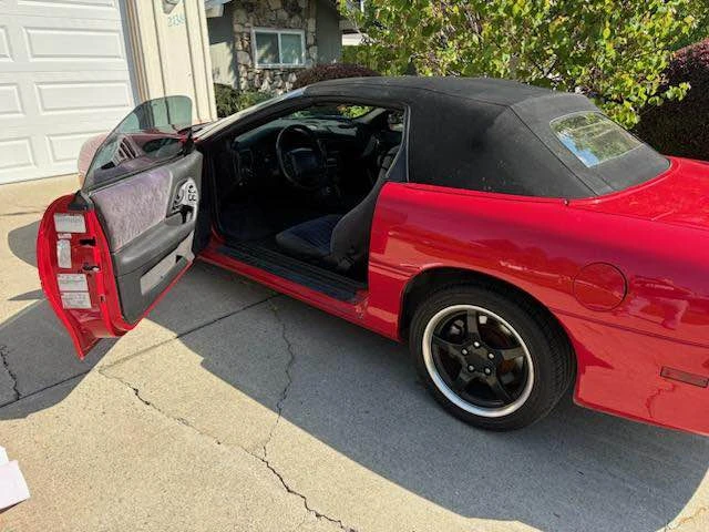 2001 Chevrolet Camaro 4th Gen - Image 2 of 19