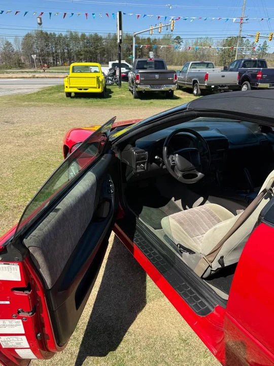 2001 Chevrolet Camaro 4th Gen - Image 6 of 10