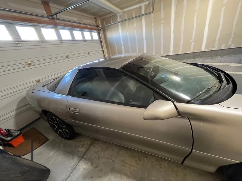 2001 Chevrolet Camaro 4th Gen - Image 2 of 14