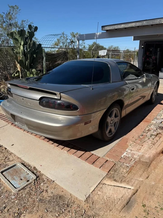 2001 Chevrolet Camaro 4th Gen - Image 2 of 8