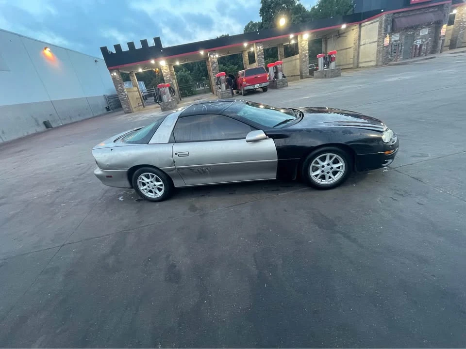 2001 Chevrolet Camaro 4th Gen - Image 3 of 4