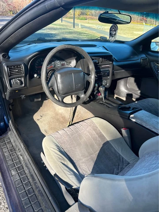 2001 Chevrolet Camaro 4th Gen - Image 4 of 7