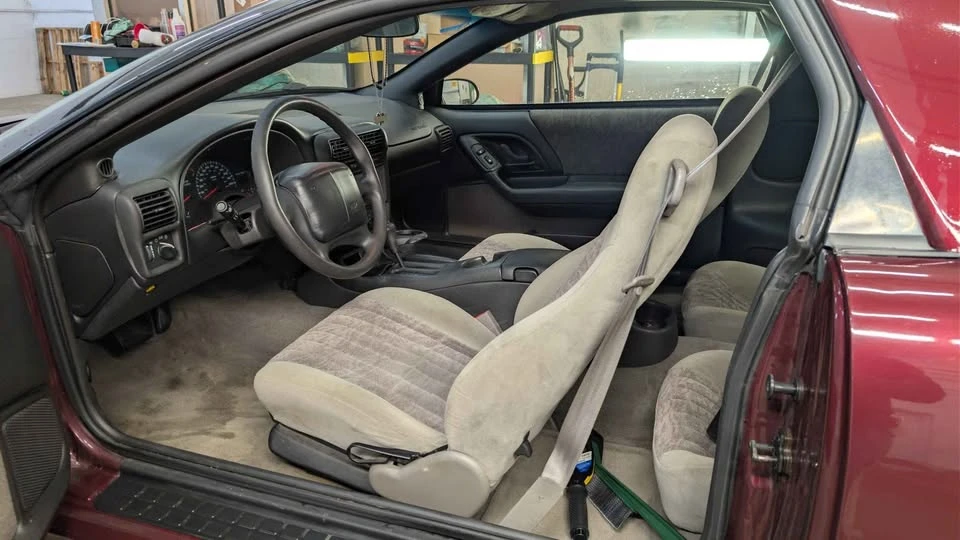 2001 Chevrolet Camaro 4th Gen - Image 12 of 17