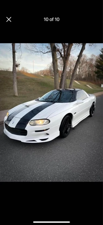 2001 Chevrolet Camaro 4th Gen - Image 2 of 8