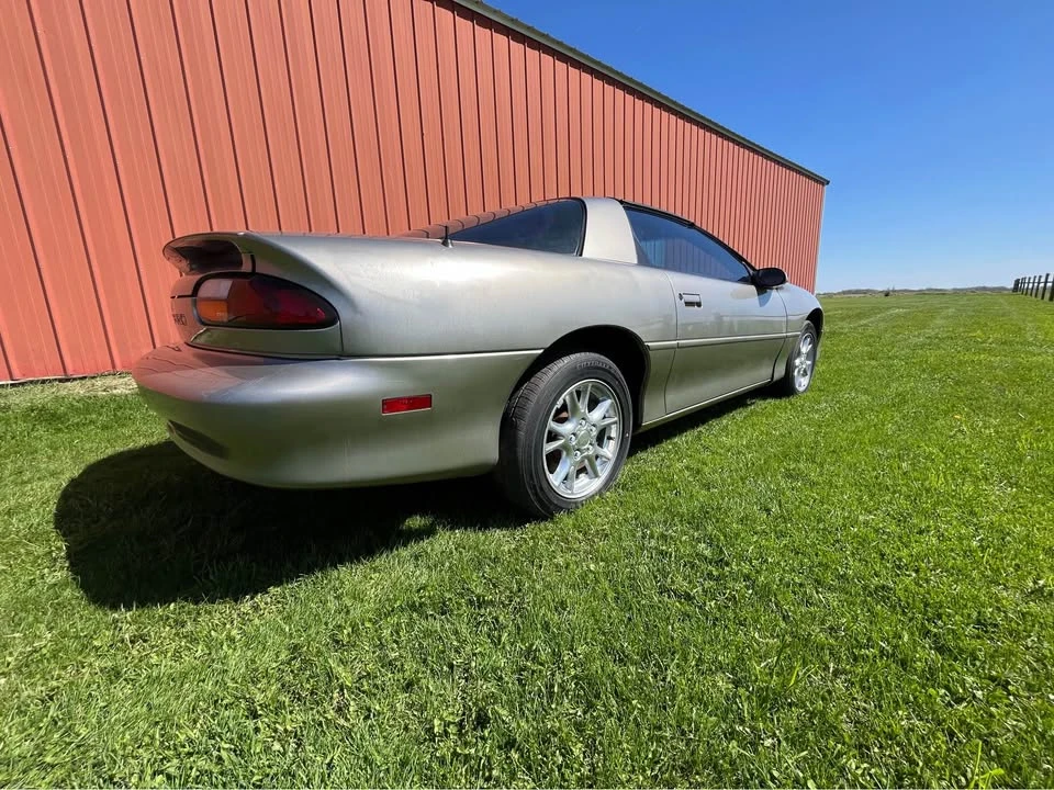 2001 Chevrolet Camaro 4th Gen - Image 6 of 20