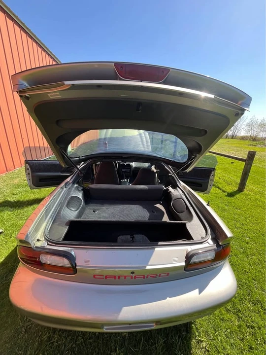 2001 Chevrolet Camaro 4th Gen - Image 16 of 20