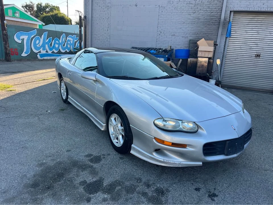 2001 Chevrolet Camaro 4th Gen - Image 2 of 10