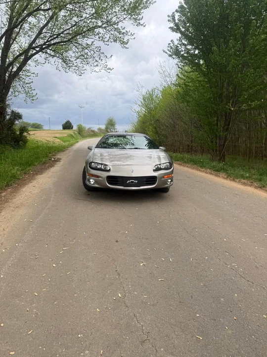 2001 Chevrolet Camaro 4th Gen - Image 2 of 7