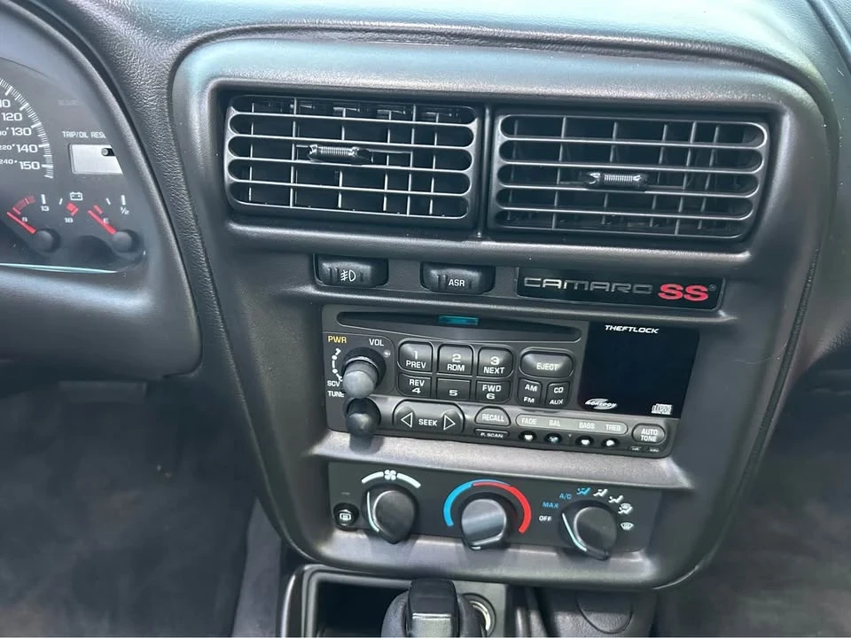 2001 Chevrolet Camaro SS 4th Gen - Image 18 of 19